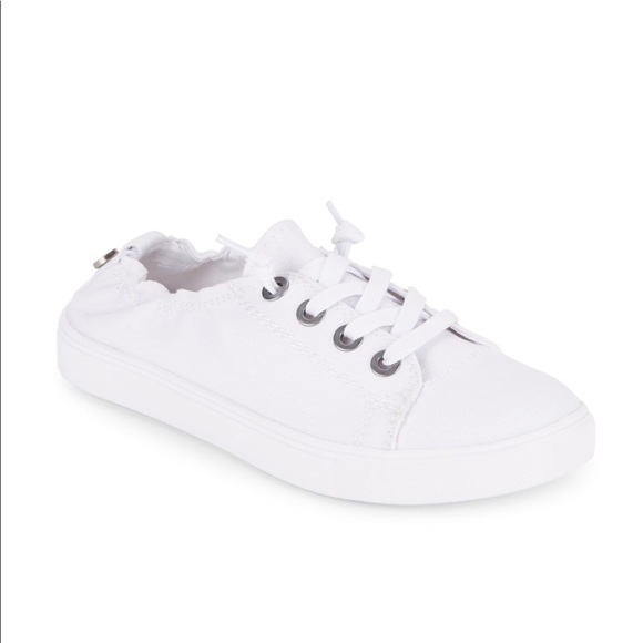 steve madden white canvas sneakers